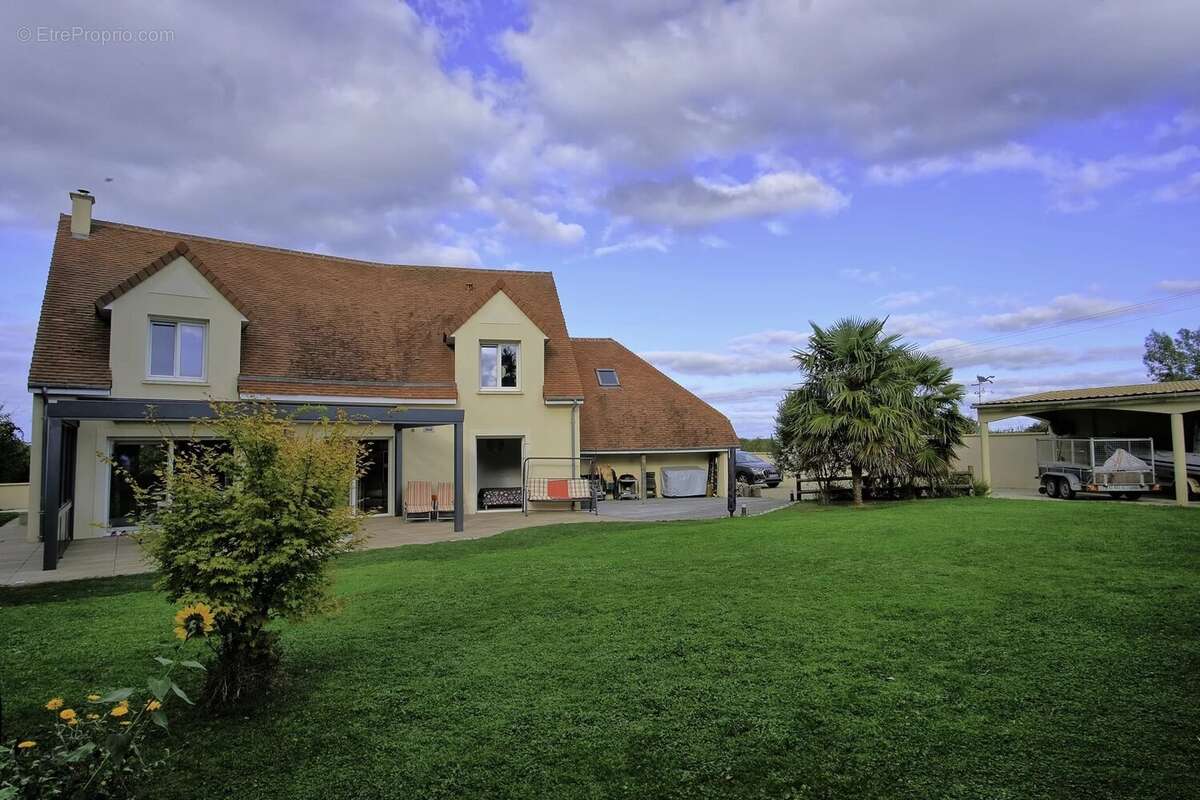 Maison à AMFREVILLE