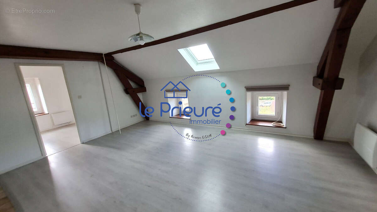 Appartement à CHAUFFAILLES