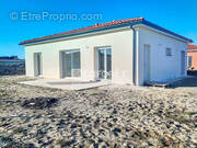 Maison à SAINT-NICOLAS-DE-LA-GRAVE