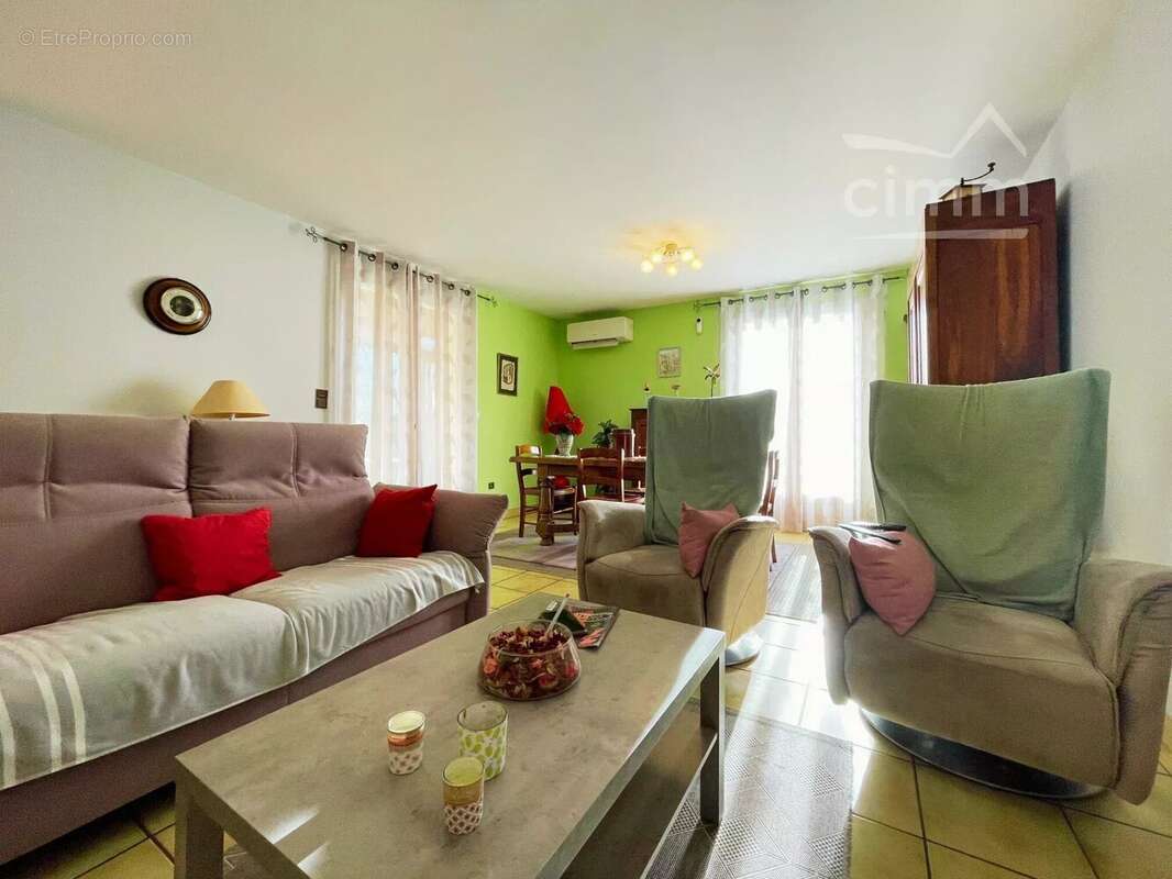 Maison à ROUSSILLON