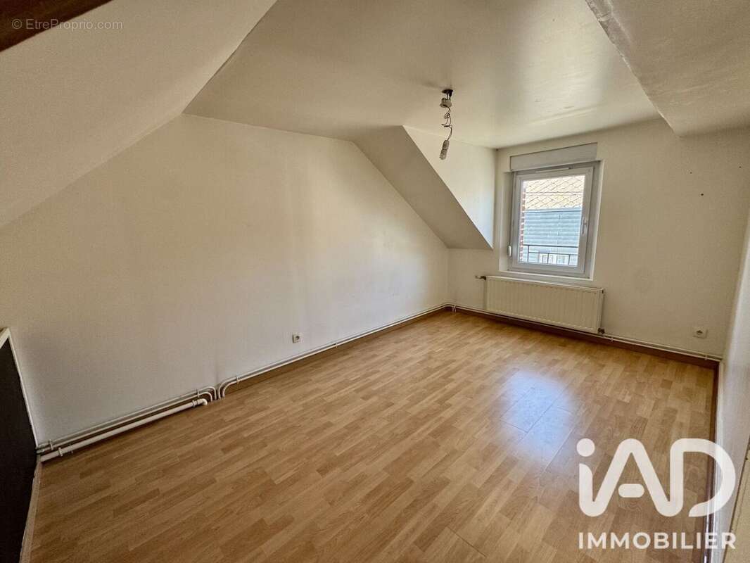 Maison 139 m² à Nesle  - photo 9