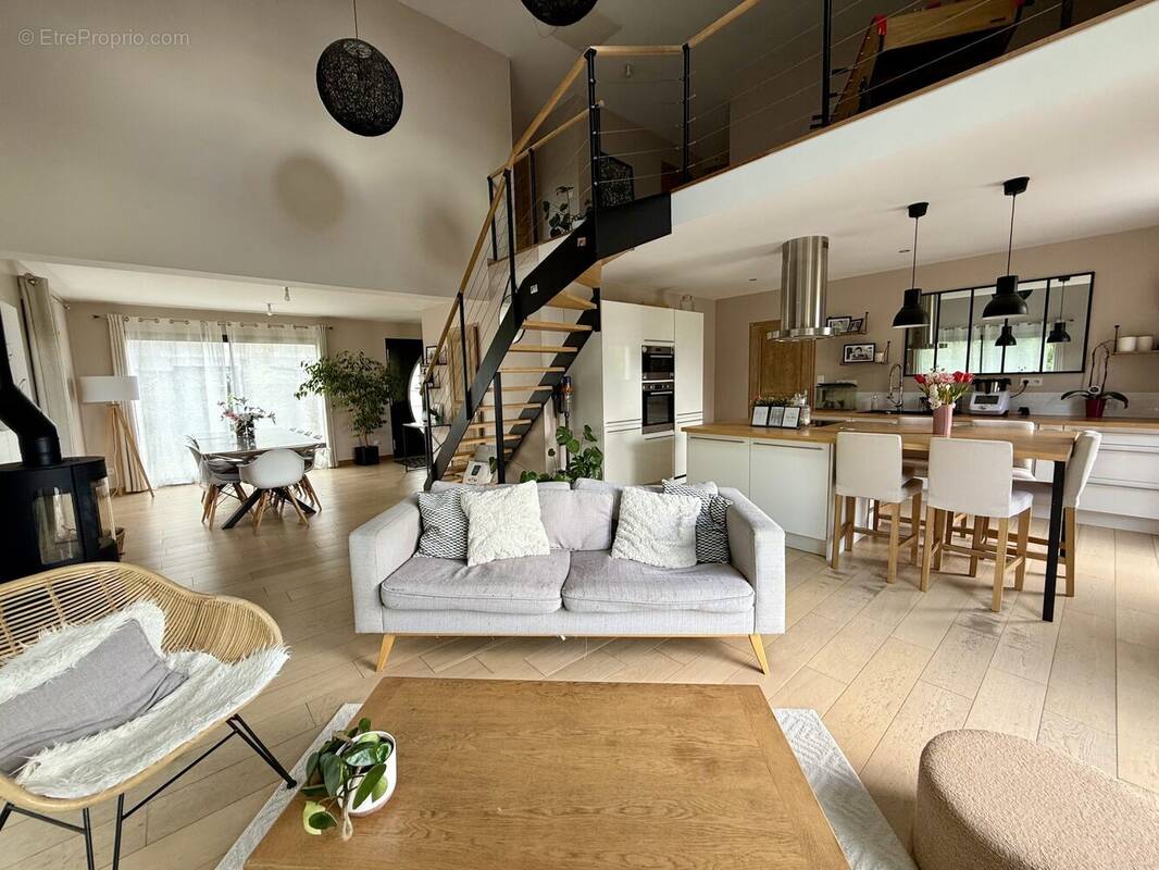 Maison à CHAINGY