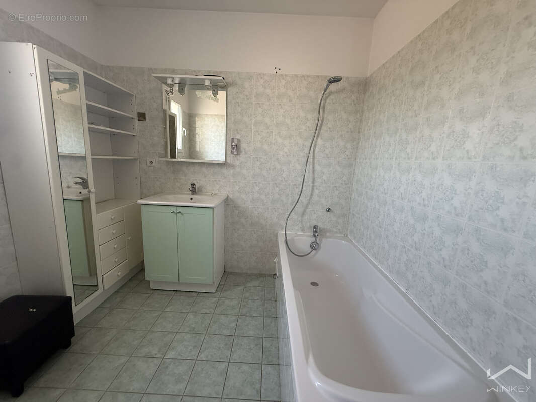 Exclusivité saint just d' ardèche : maison -  3 chambres - garage -  jardin clos - environnement privilégié - photo 8