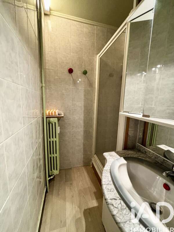 Photo 7 - Appartement à LE CHAMBON-FEUGEROLLES