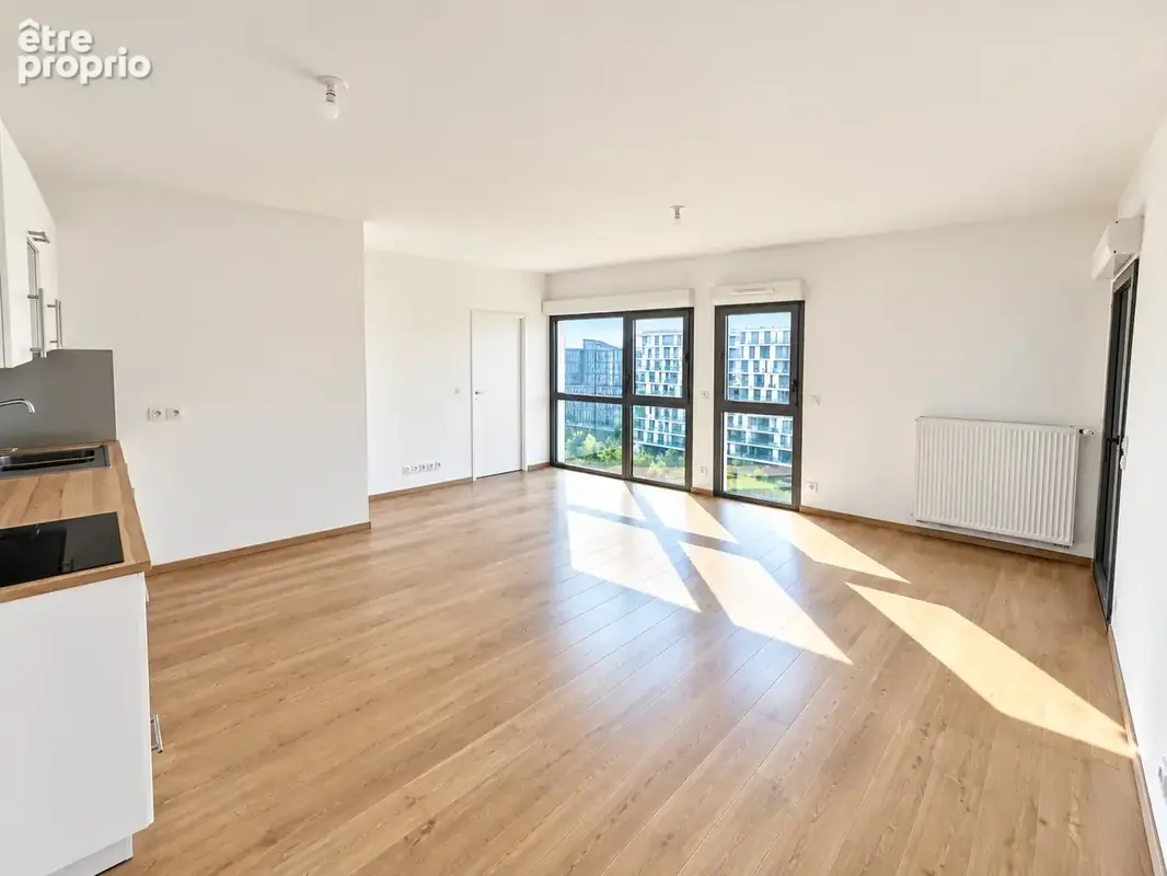 T5 avec 4 chambres, balcon et parking   Étage élevé face au pont Simone-Veil - photo 3