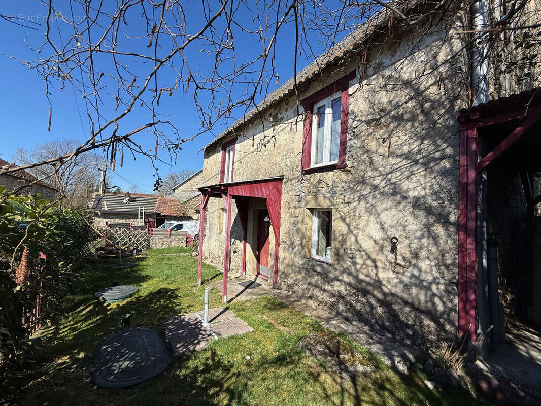 Maison à CHARENSAT