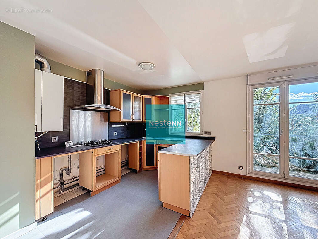 Appartement à LE PLESSIS-BOUCHARD