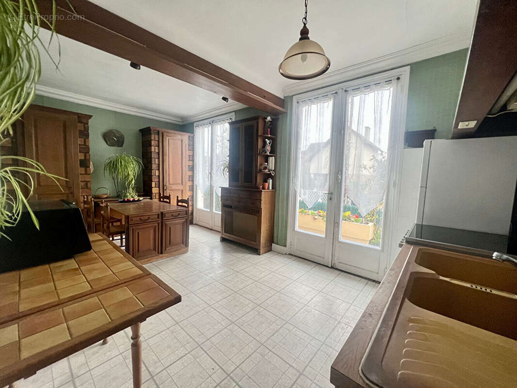 Maison à SARTROUVILLE