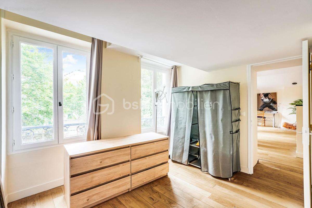 Appartement à PARIS-20E