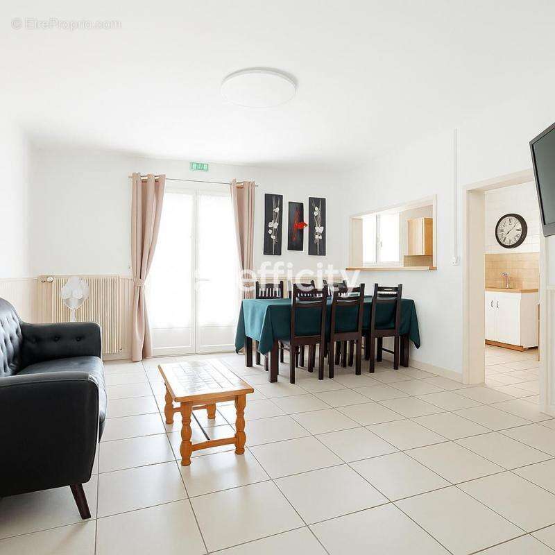 Maison à CHAMPIGNY-LE-SEC