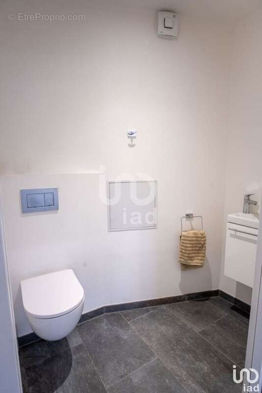 Photo 7 - Commerce à GREZ-SUR-LOING