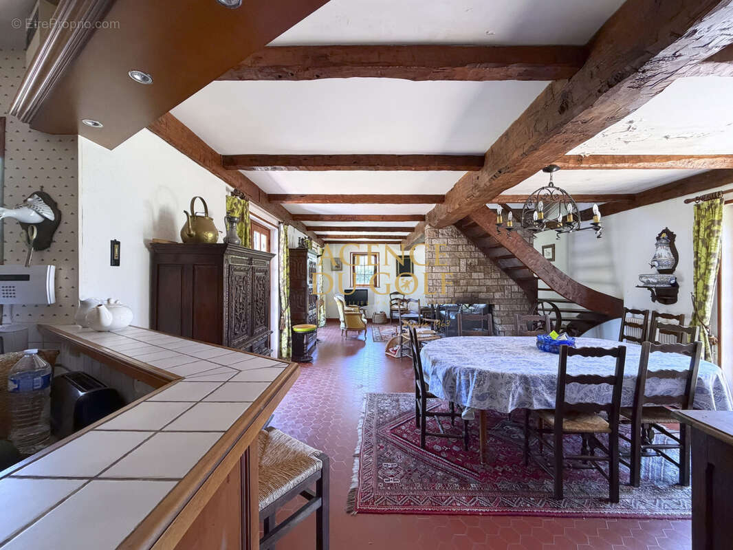 Maison familiale de 145 m2 sur 843 m2 de terrain, secteur forêt Stella - photo 4