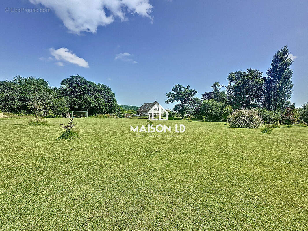 Maison à LA HAYE-DU-PUITS