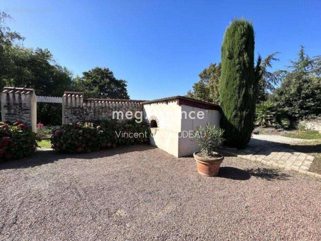 Maison à LE MAY-SUR-EVRE