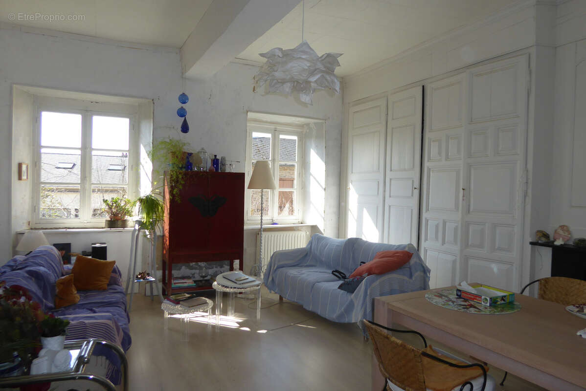 Maison à LINARDS