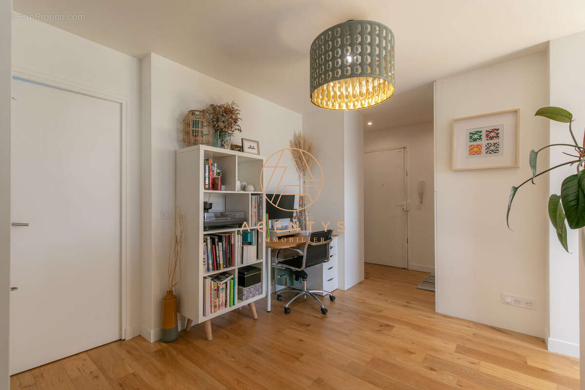 Appartement à SAINT-MAUR-DES-FOSSES