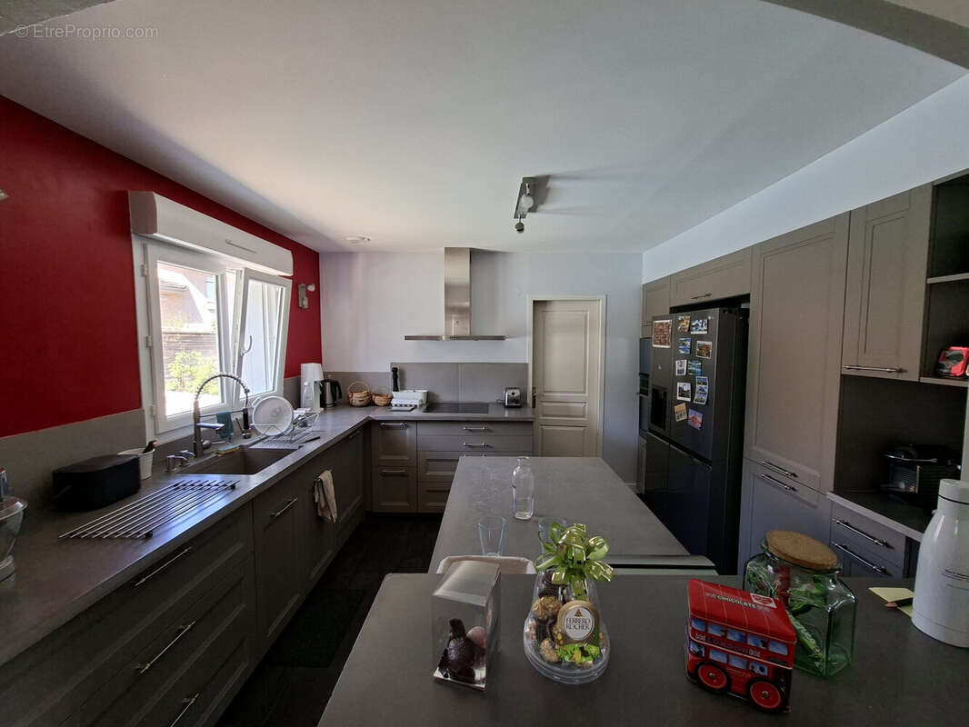 Maison 139 m² à La Boisse  - photo 6