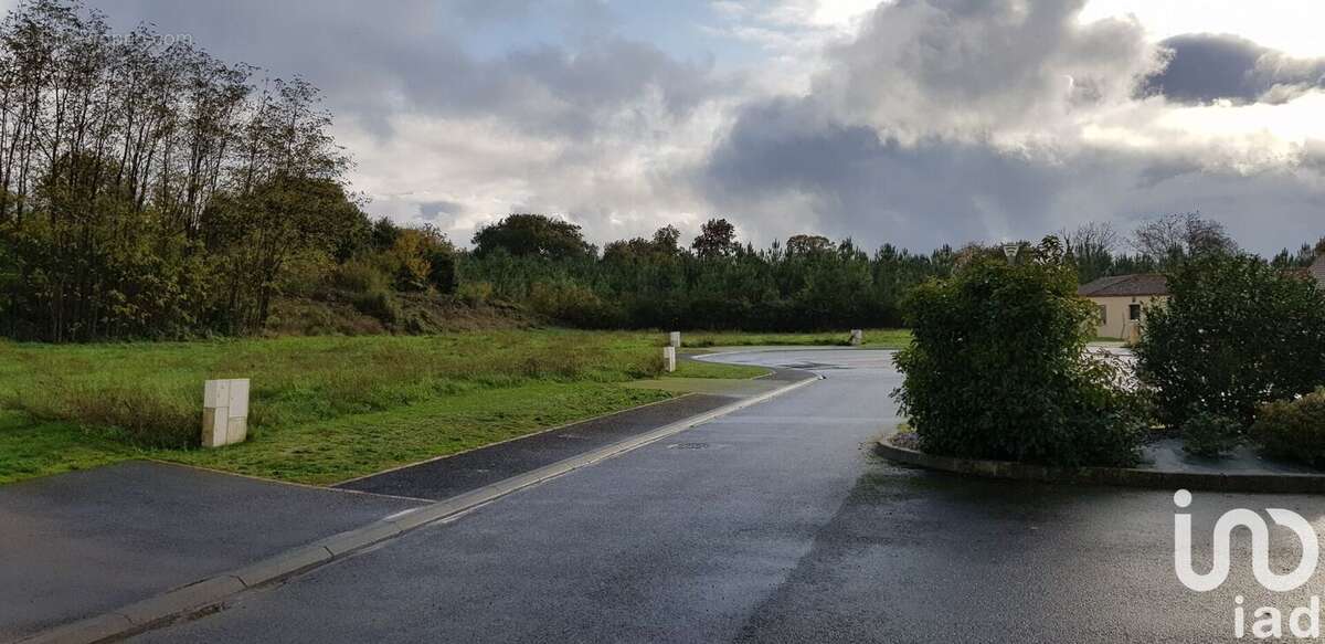 Photo 4 - Terrain à LES RAIRIES