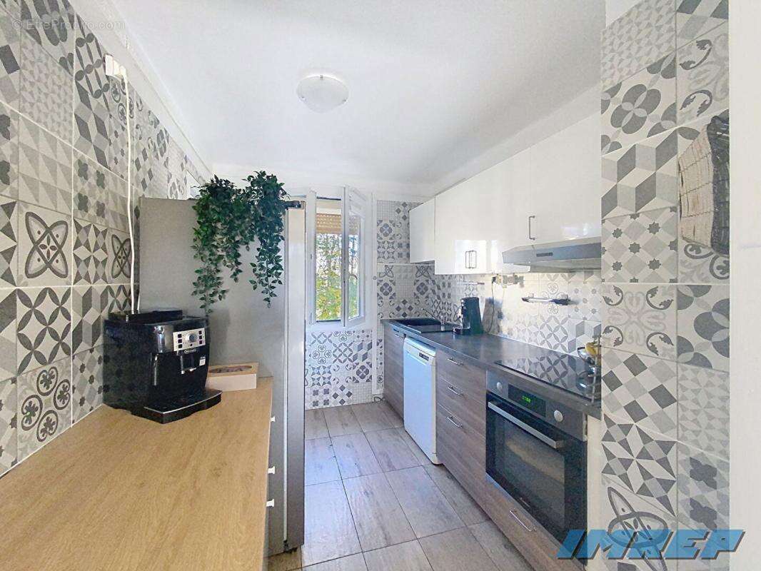 Appartement à MARSEILLE-9E