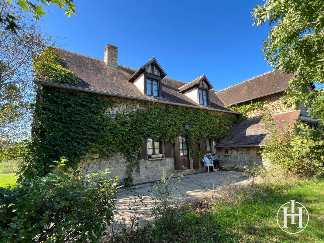 Maison à CHARENTON-DU-CHER