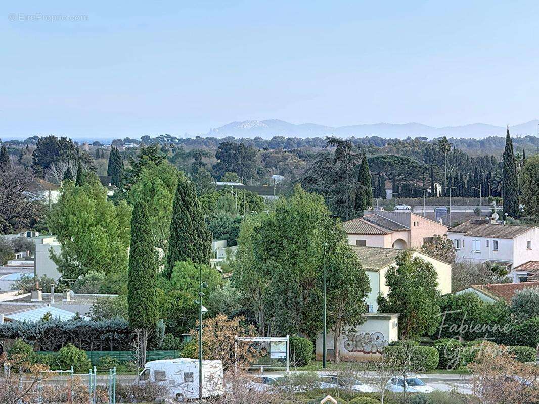 Appartement à HYERES