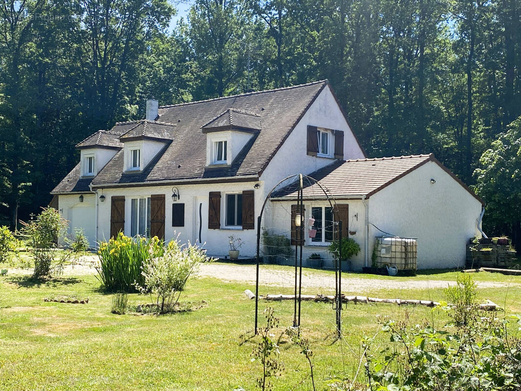 Maison à COURTENAY