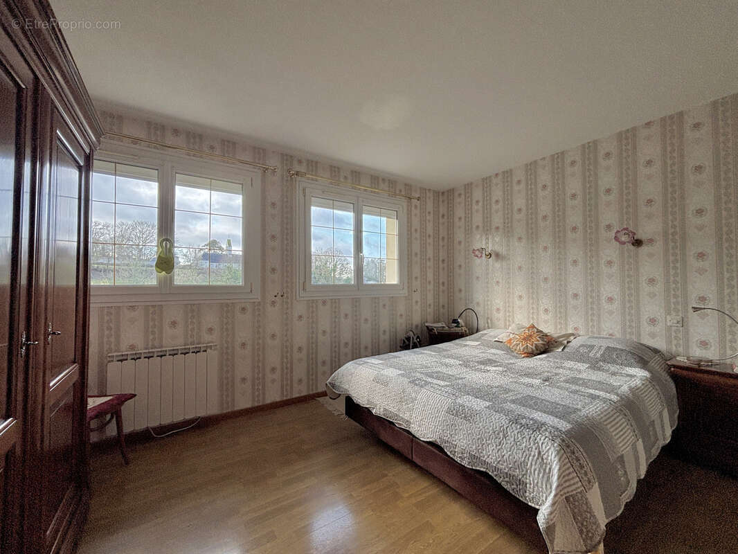 Maison à COLOMBIERS-SUR-SEULLES