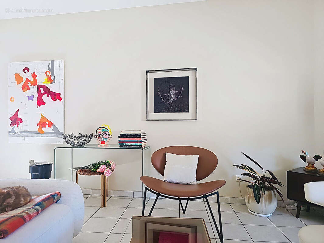 Appartement à VILLENEUVE-LES-AVIGNON