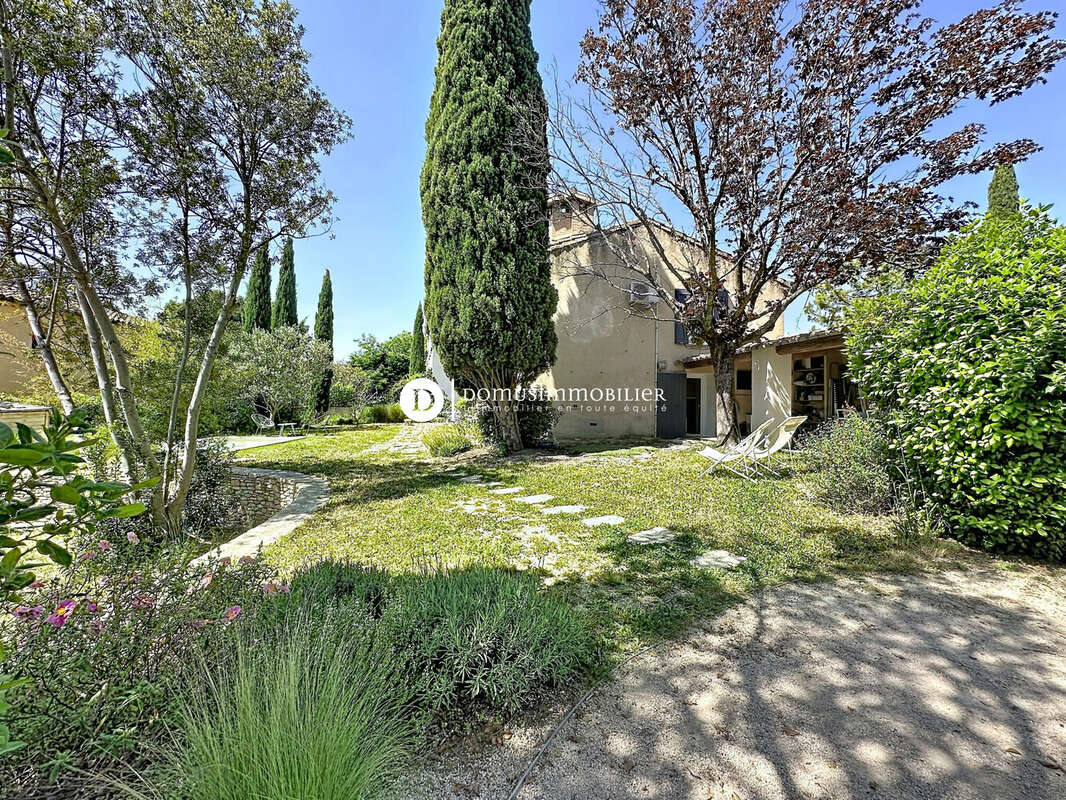 Maison à CHATEAUNEUF-DE-GADAGNE