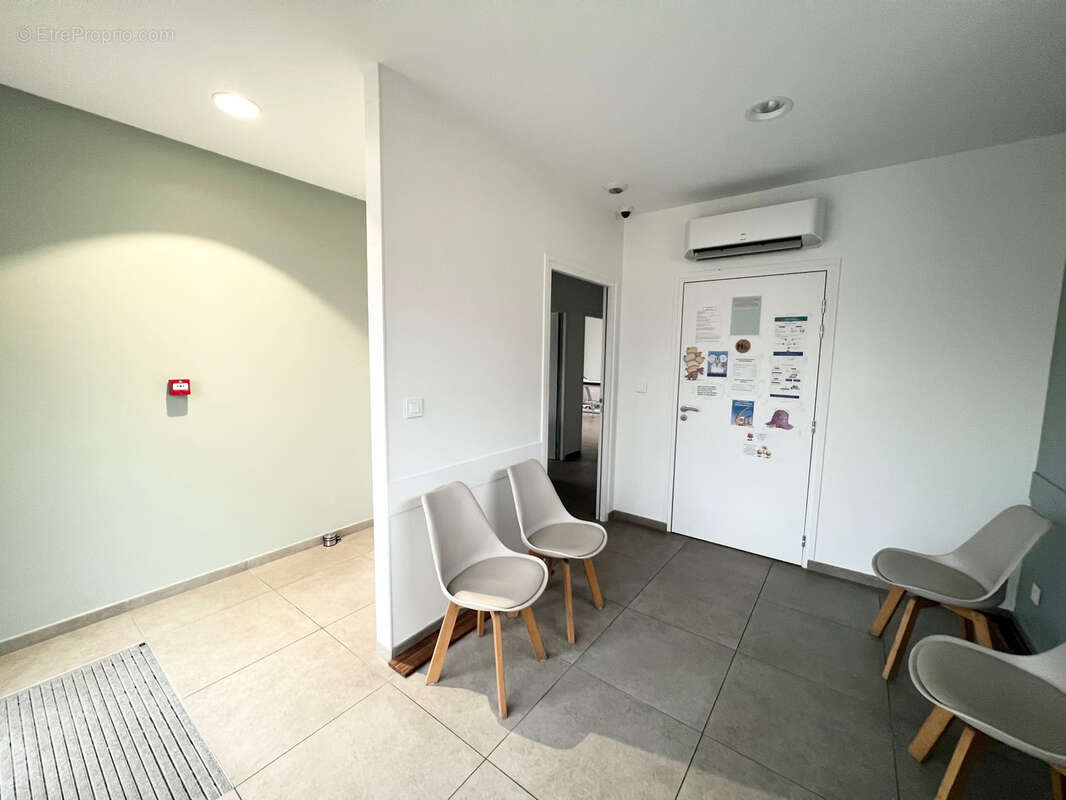 Commerce à ESQUERCHIN