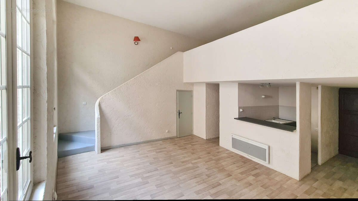 Appartement à UZES