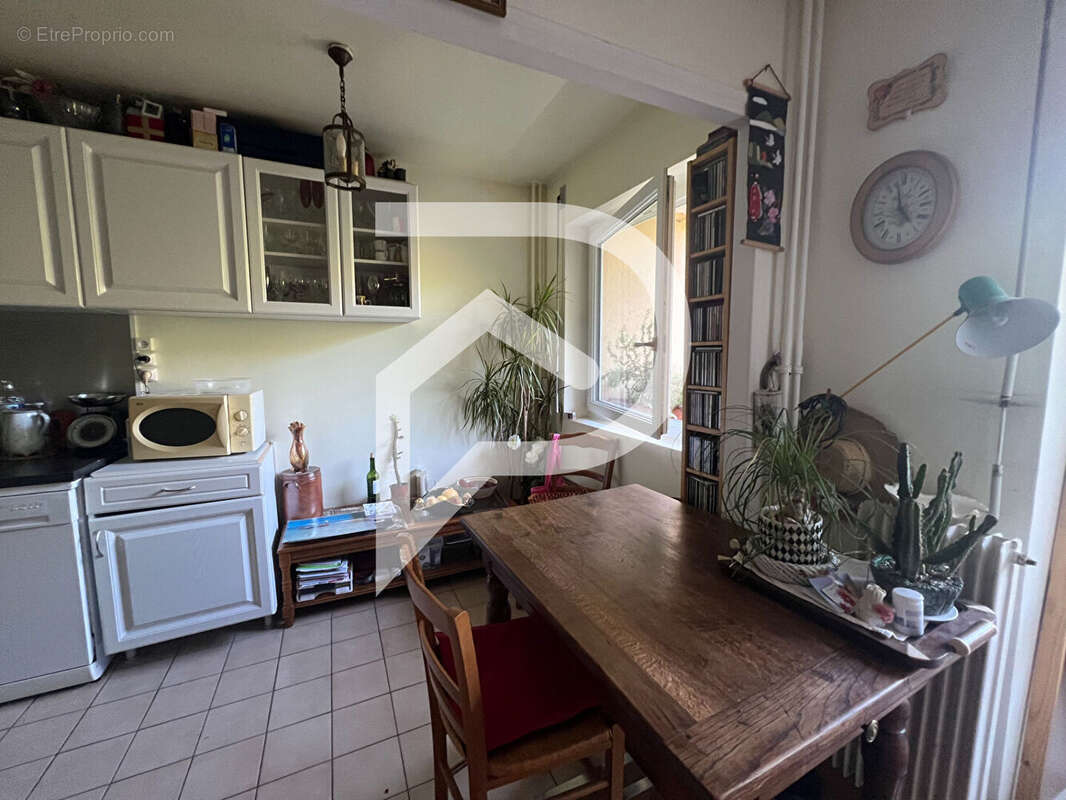 Appartement à ELANCOURT