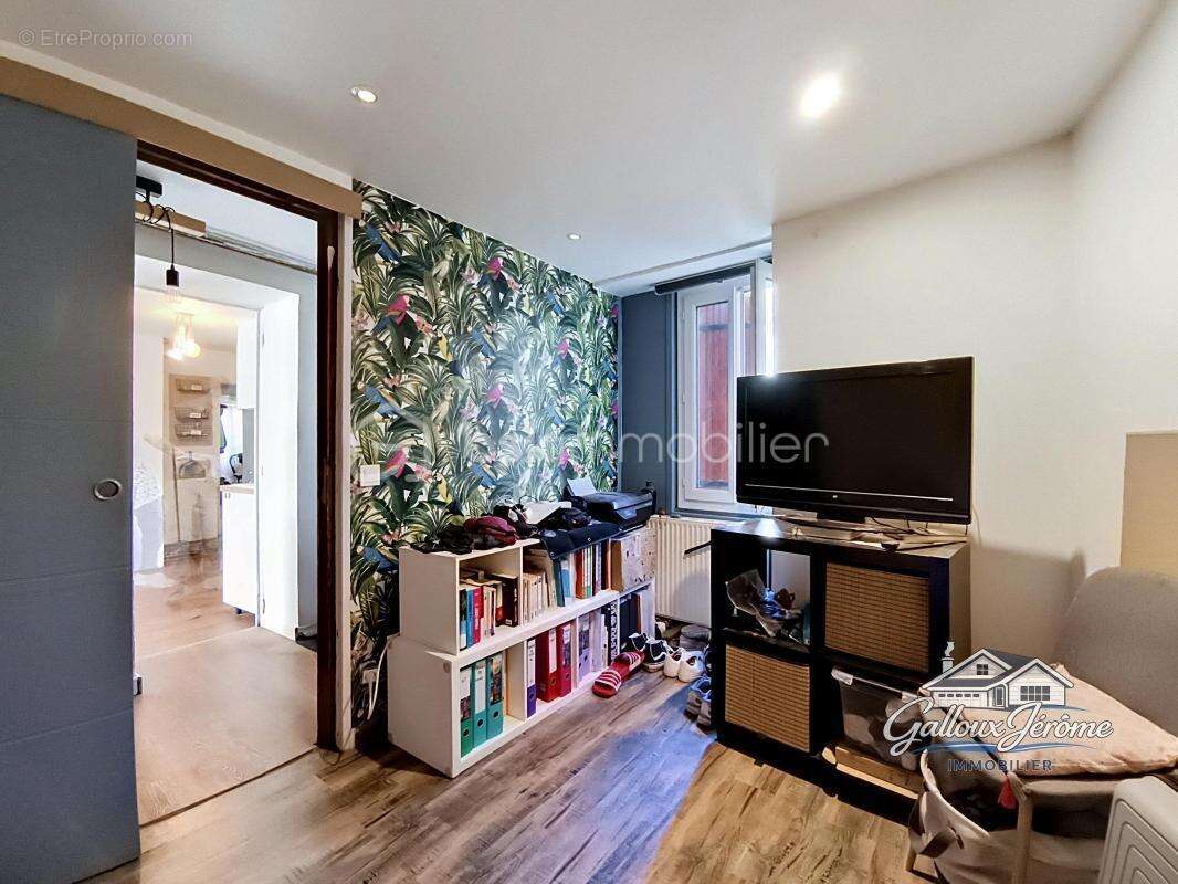 Appartement 4 pièces sur la commune de Compans - photo 7