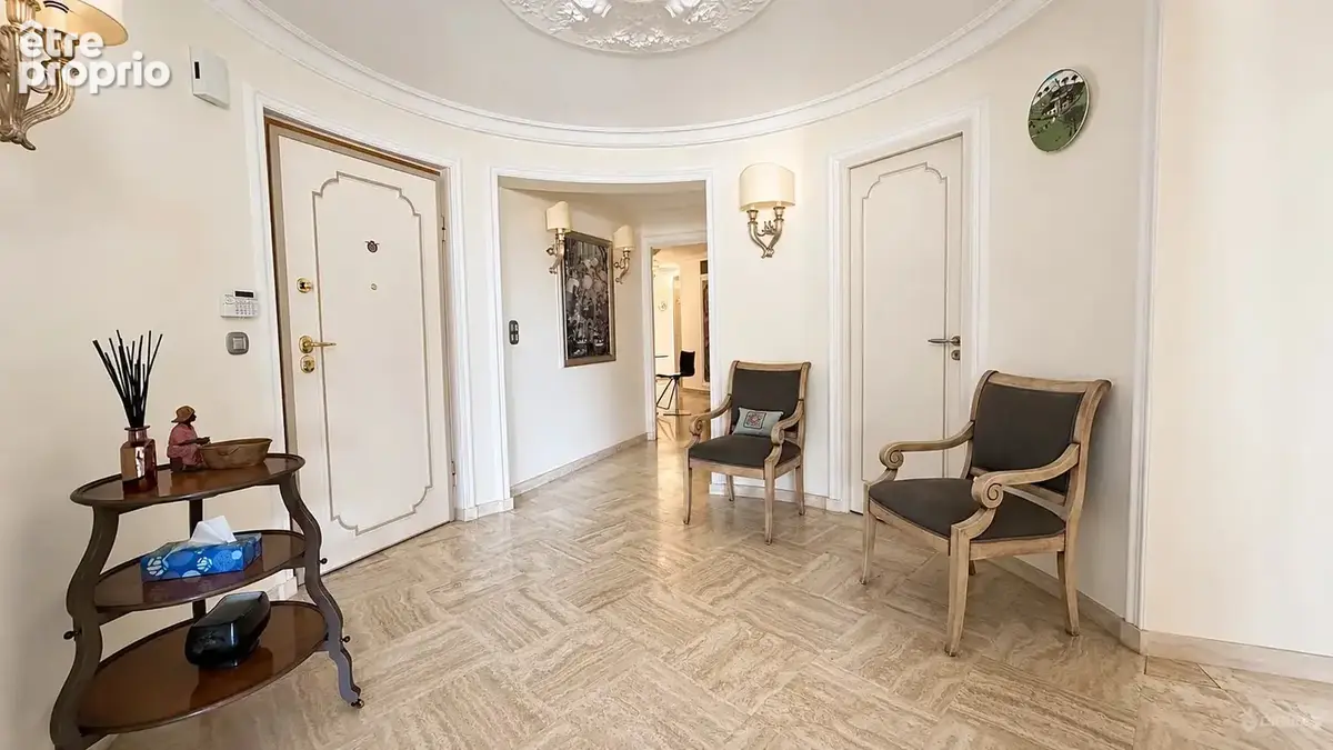 Cannes Croisette – Exceptionnel Appartement de 229 m² face au Port Canto - photo 11