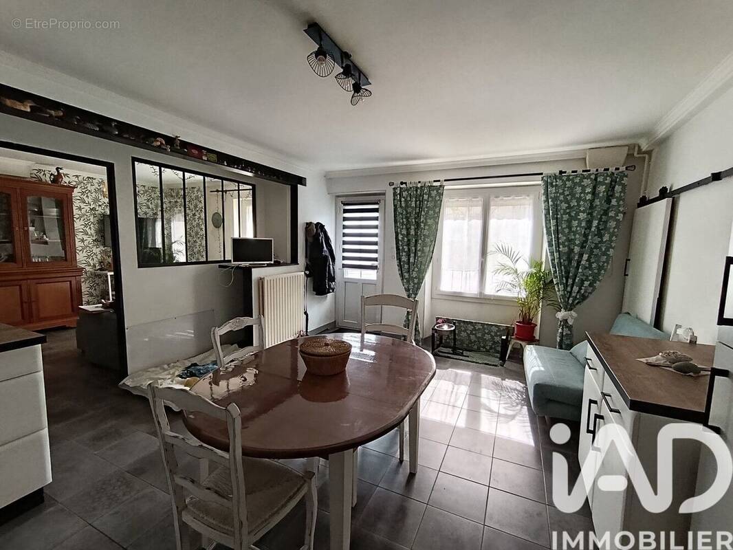 Photo 1 - Maison à SAINTE-PAZANNE