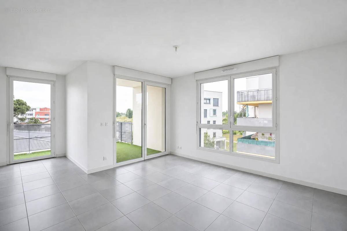 Appartement à VILLENAVE-D'ORNON