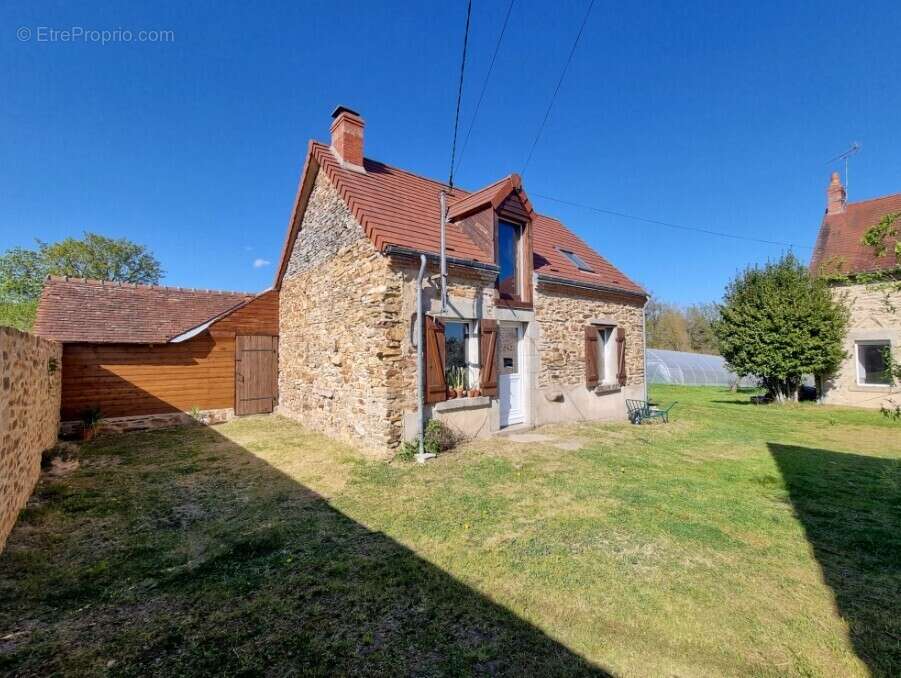 Maison à POULIGNY-NOTRE-DAME