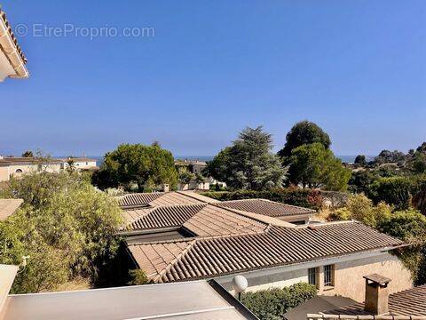 Maison à VILLENEUVE-LOUBET