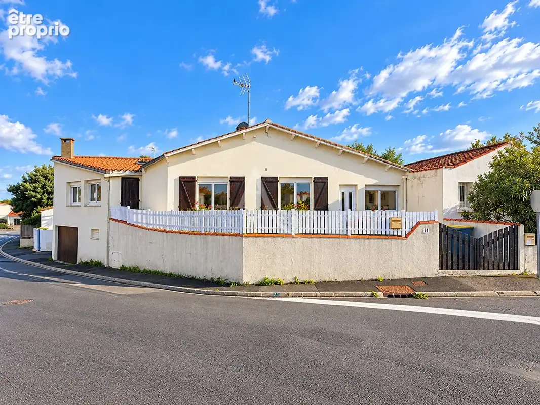 Maison Les Sables D Olonne 3 pièce(s) 89 m2 - photo 1