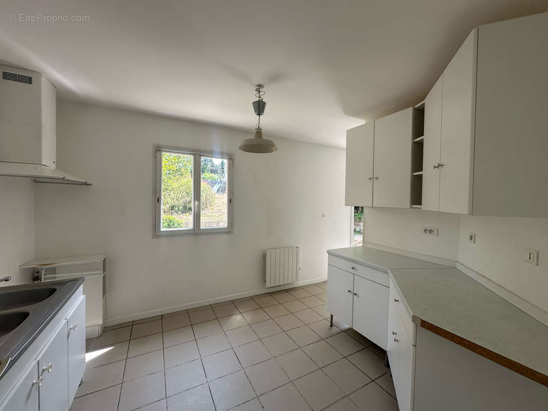 Maison avec fort potentiel à 2 pas du centre ville - photo 5
