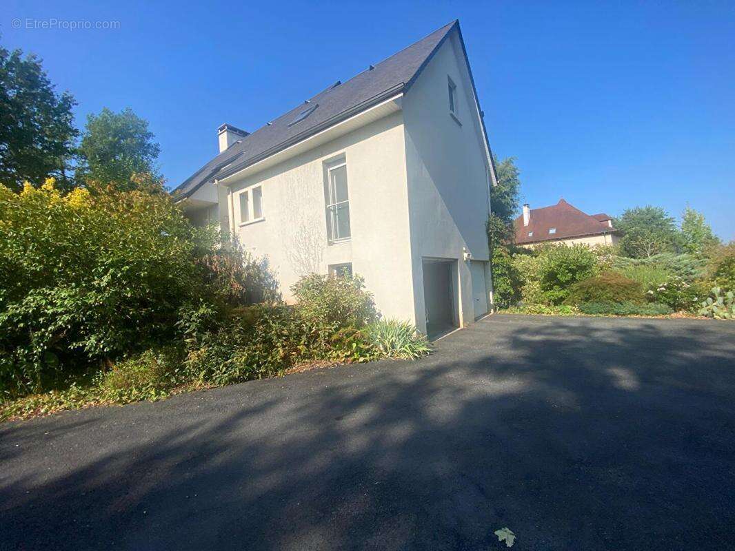 Maison Donzenac 6 pièce(s) 118 m2 - photo 2