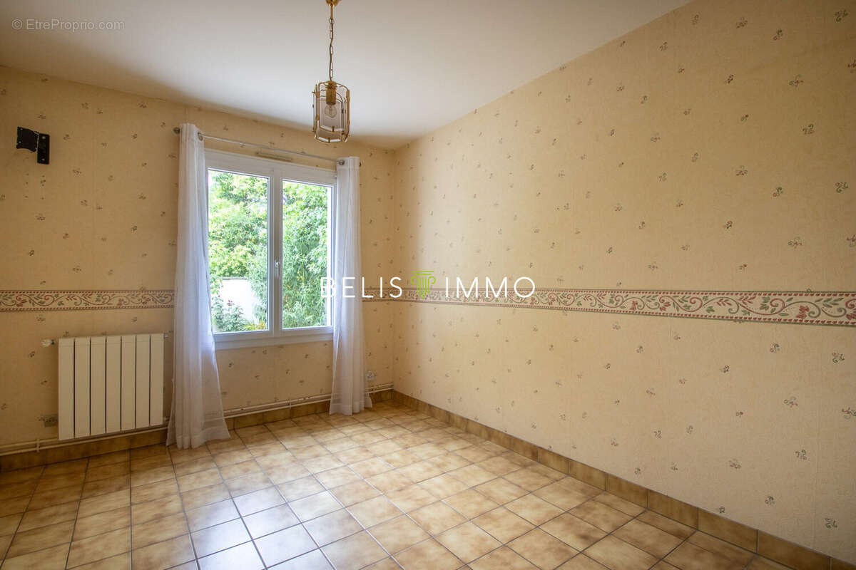 Maison à MONTLOUIS-SUR-LOIRE