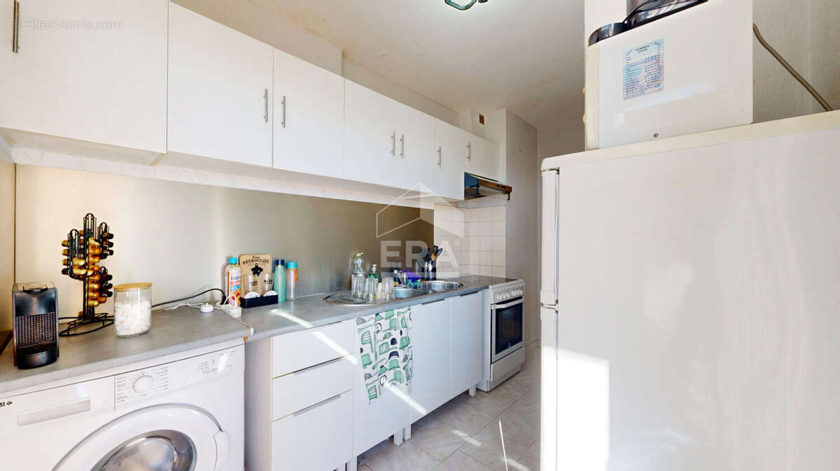 Appartement à SAINT-LAURENT-DU-VAR