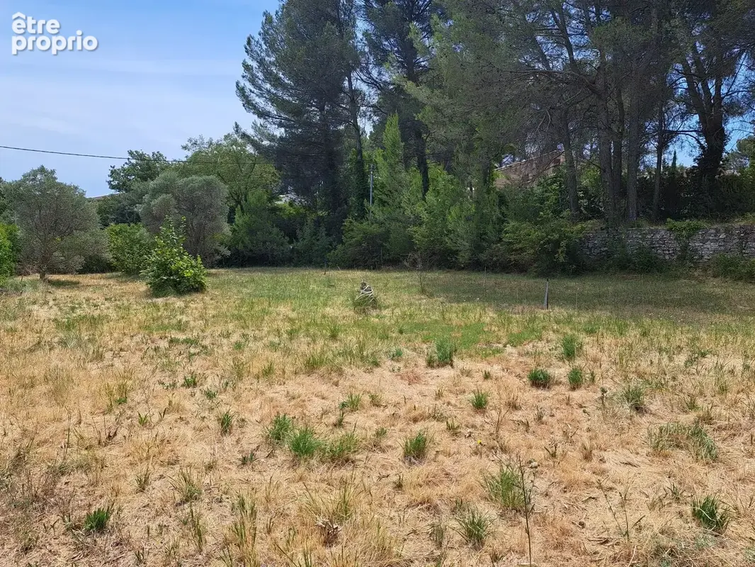 Terrain à bâtir de 1800 m² à EGUILLES (13) - photo 2