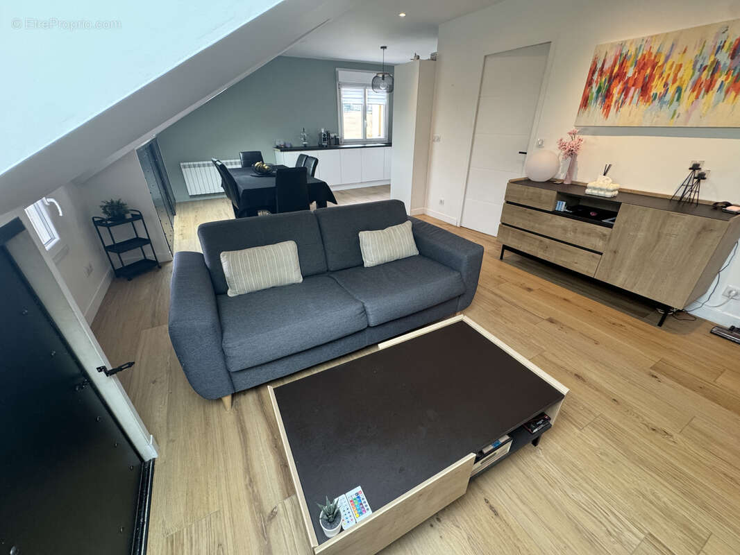 Appartement à VILLETTE-D&#039;ANTHON