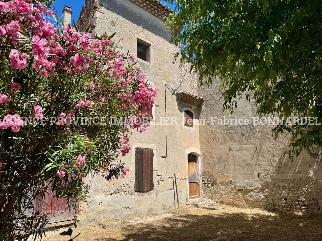 Maison à VISAN