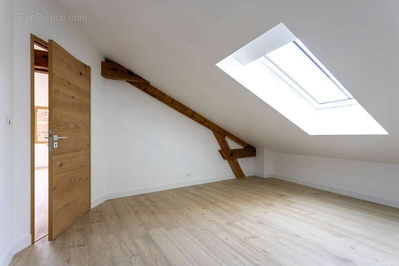 À vendre Appartement neuf haut de gamme de 95 m² au sol avec ascenseur, au cœur de Paray-le-Monial (71) - photo 4