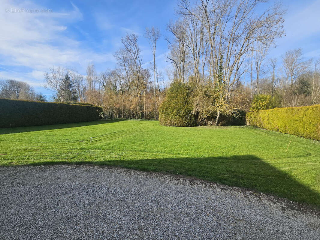 Maison à LA RIVIERE-DE-CORPS