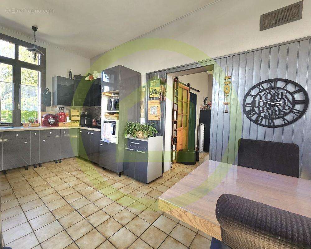 Maison à MARGNY-AUX-CERISES