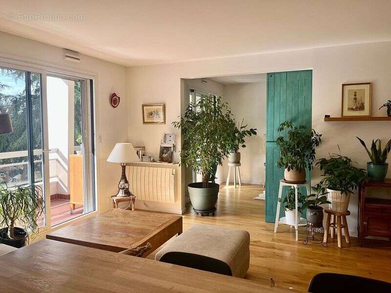 Appartement 55 m² à Nogent-Sur-Marne  - photo 4